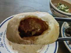 门丁肉饼-老爆肚满五香烧牛羊肉