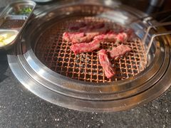 -韩烧牛中牛·甄选黑牛烤肉(黑金店)