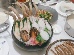 -红鼎豆捞·非遗鲍皇汤火锅(宝丰路店)