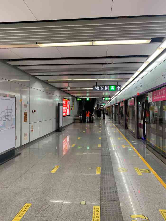 百鸽笼(地铁站)-"「太二酸菜鱼(布吉万象汇店)」只做酸菜鱼.