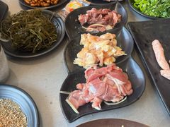 -啊美丽炭火烤肉(滑翔一店)