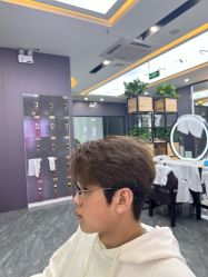 -藤野造型烫染·漂发