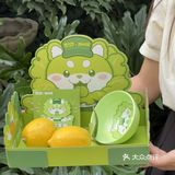 一个不吱声。。拥有了🥬🐶啦！！！！ 