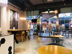 大堂-HELLO 27 意面·沙拉·帕尼尼