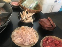 -岗上渣渣老火锅(两路口店)