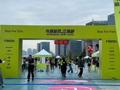 -龙湖杭州滨江天街