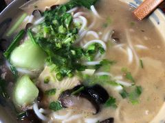 牛肉米线-云上千禾(水上店)