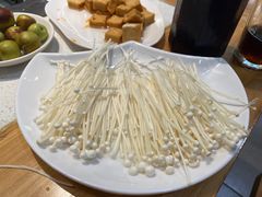 -颐辰舍岁岁羊(文昌万达景园店)