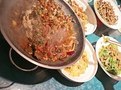 -呷湘厨·鱼汤捞饭·剁椒鱼头·辣椒炒肉(国家会展中心店)