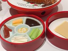 精品烤鸭-宝轩渔府·老字号海鲜·正宗津菜(水上店)