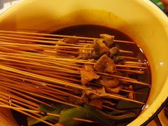 -拈签一笑黄牛肉辣卤串串