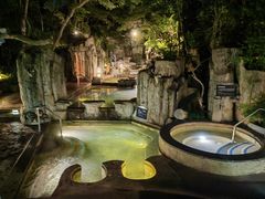 -海口观澜湖火山温泉谷