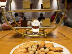 -星巴克臻选(上海中环广场2F店)