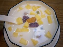 芒果烧仙草-大甜九港式甜品(武林店)