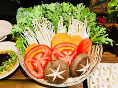 什锦拼盘-东巴人鱼豆花火锅(幸福街店)