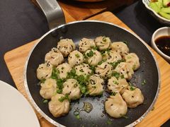 -铜锣湾·有麝自然香(渝北财富中心店)