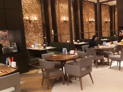 -松咖啡自助餐厅·松北香格里拉