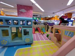 -孩子王童乐园(青岛万达店)