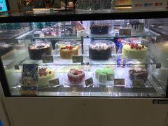 面包甜点陈列柜-DQ·蛋糕·冰淇淋(王府井金街店)