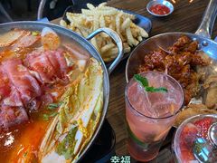 部队锅-MI WU FACTORY米屋美食工厂餐厅(绿地店)