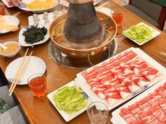 -楼外楼大刀肉传统火锅居(博学路店)