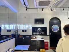 -TRIPS BURGER(大钟寺店)