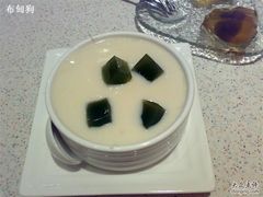 抹茶杏仁豆腐花（13元）-糖糖屋•糖水•雪花冰店(时尚天河店)