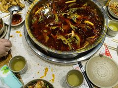 -肖肖酸萝卜鱼火锅(总店)