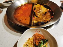 -牛华八婆麻辣烫(龙湖U城店)