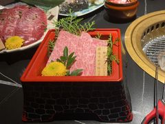 -山川小町·极番烧肉(新地假日广场店)