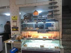 -新月蛋糕西点专卖店(大麦街店)