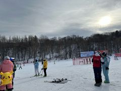 -亚布力新体委滑雪场