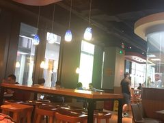 大堂-The Habit Burger Grill 哈比特汉堡(复兴soho店)