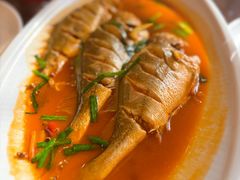 -赶海部落海鲜城(海阳路店)