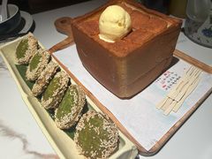 -绿茶餐厅(龙井船宴· 品牌总店)