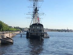 -阿芙乐尔号巡洋舰