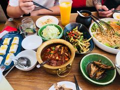 牛杂石屏豆腐煲-中8楼风尚云南菜(颐堤港店)