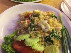 -J Daeng Seafood