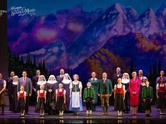 -交通银行前滩31演艺中心