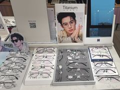 -瑞司视光眼镜·蔡司战略合作眼镜店(新街口店)