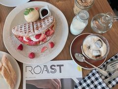 -ROAST coffee & eatery