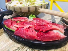 -渝嘴小老弟老火锅(华新村店)