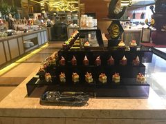 -大中华希尔顿酒店-念自助餐·嗨啤·小龙虾