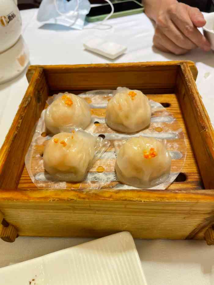 1号唐厨(赛马场店)-"别人请的,在大房间,可以看到马场门口,视.