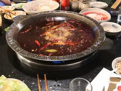 -茅草房·河畔园林火锅