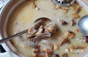 Spicy Hot Pot with Pig's Trotter and Chicken
