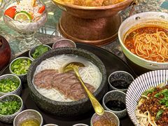 -浩海火燒雲傣家菜(芮欧百货店)