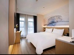 -松果酒店(农业路河南博物院店)