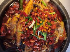 -鸣记脆皮烤鱼(三八广场店)