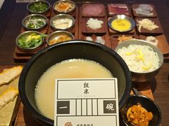 -银米·云南传统过桥米线(双廊黑金冠店)
